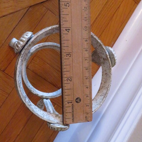 Vintage Cast Iron White Gold Plant Stand Candle Holder Seashell - Picture 6 of 7